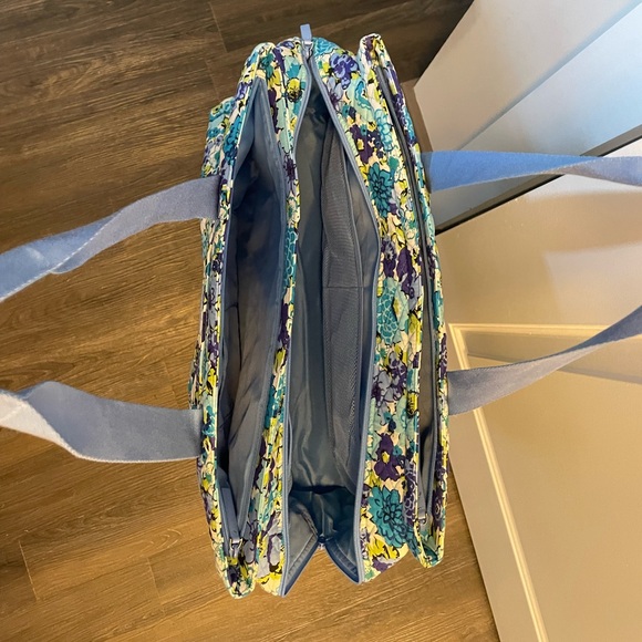 NWT Vera Bradley Triple Compartment Travel Bag / Weekender in Blueberry Blooms - Picture 4 of 5